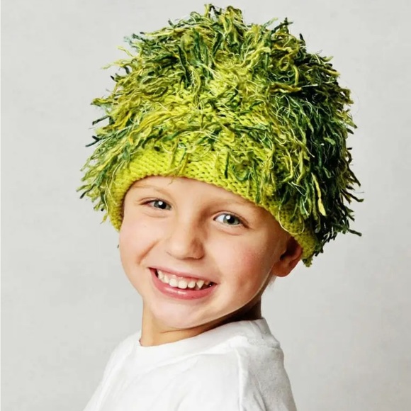 NWT Zooni Grinch Hawaiian Grass Mop Top Green Infant Baby Hat XS Baby Size 0-6m - Picture 3 of 6